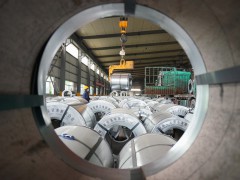 河北迁安：延伸钢铁产业链助推经济增长